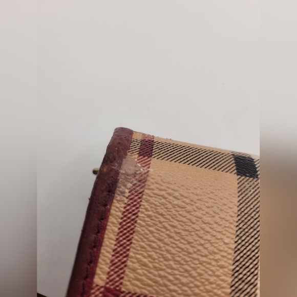 Burberry Vintage Wallet - Picture 6 of 6